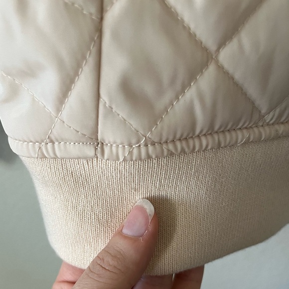 Levi's Diamond Quilted Bomber Jacket in Cream Womens Size L NWT - Picture 16 of 16